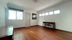 Blk 216 Jurong East Street 21 (Jurong East), HDB Executive #550801111